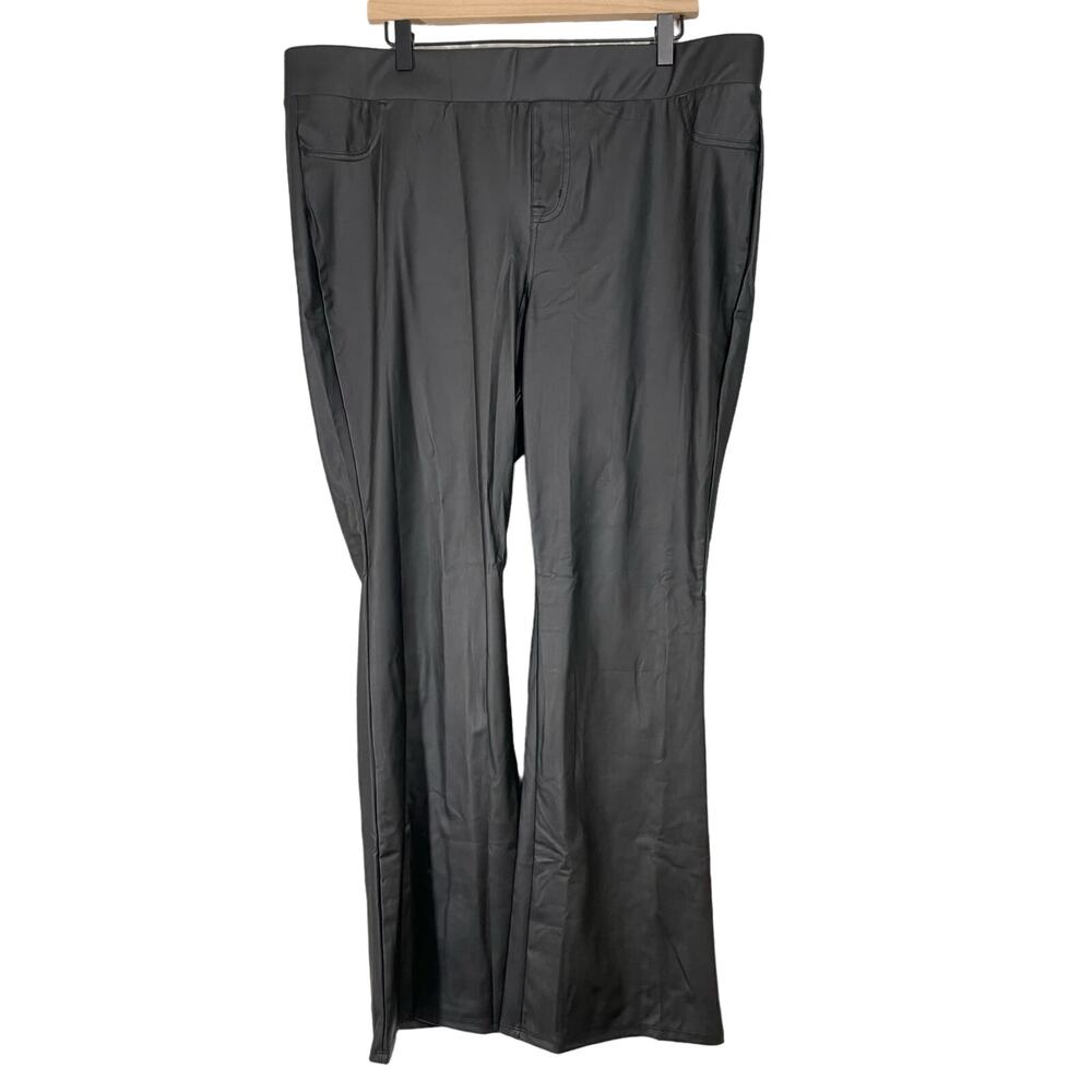 Torrid Women's Black Faux Leather Signature Waist Flare Legging - Size 3 (3X) - Picture 2 of 8